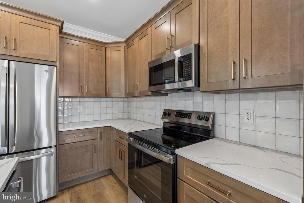 27 Christman Street - Photo 13