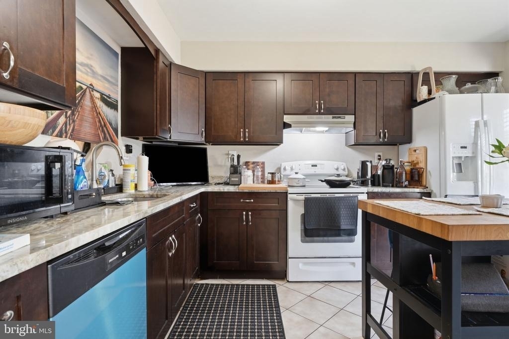 272 Hudson Court - Photo 11