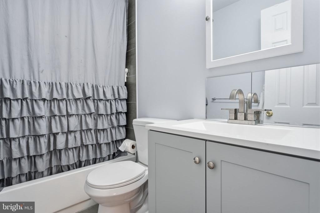 272 Hudson Court - Photo 23