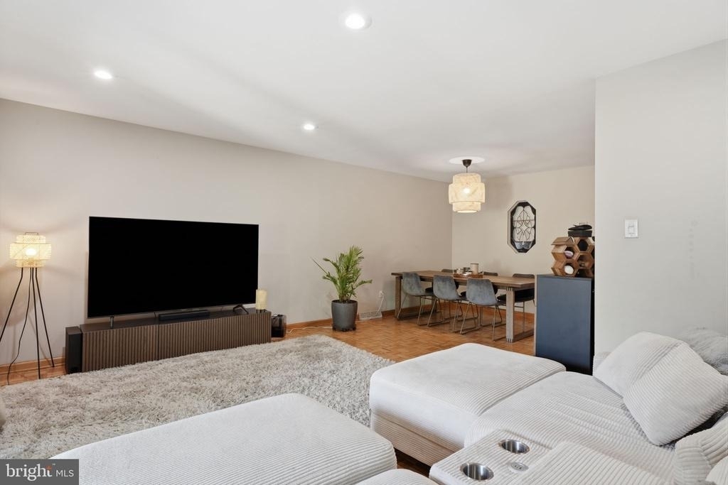 272 Hudson Court - Photo 16