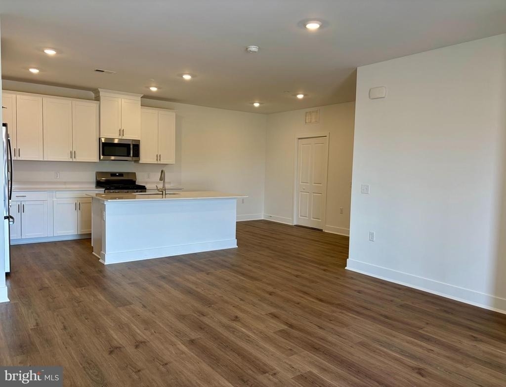 2201 Jacob Francis Way - Photo 2