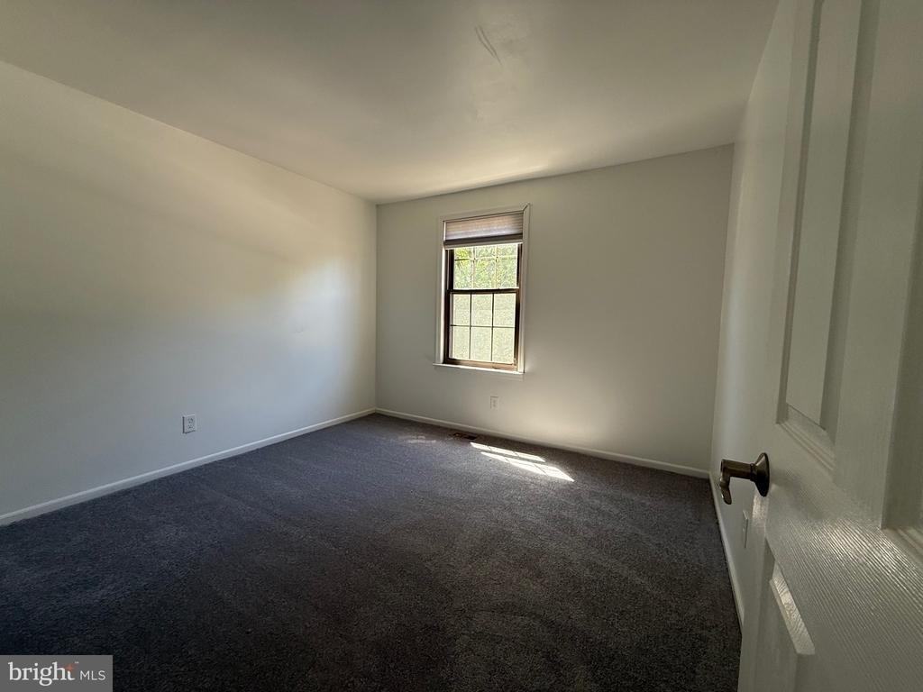 343 Brookdale Boulevard - Photo 12
