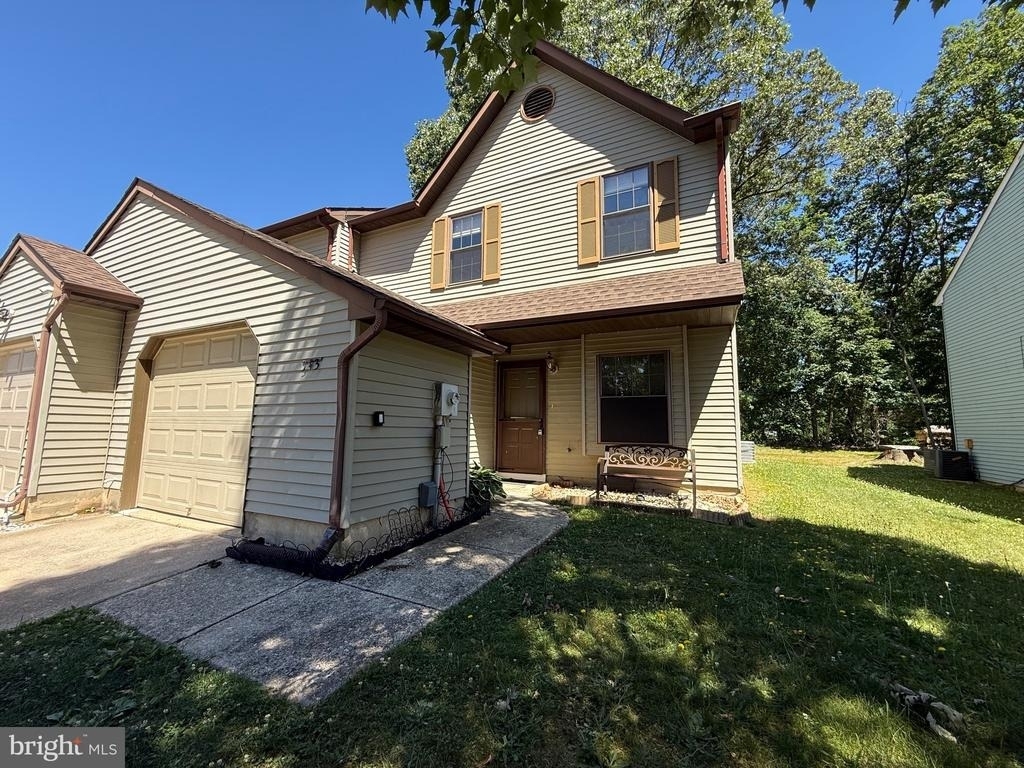 343 Brookdale Boulevard - Photo 0