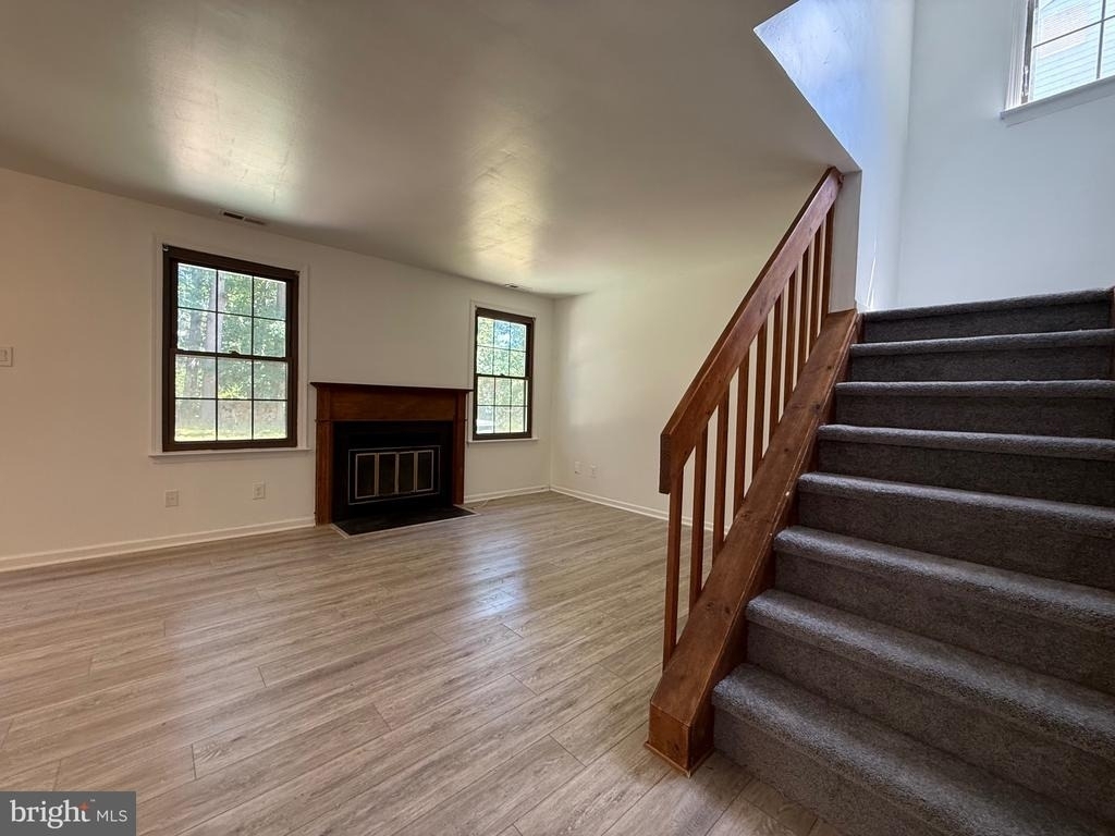 343 Brookdale Boulevard - Photo 2