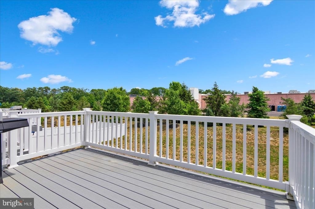 114 Freedom Way - Photo 10