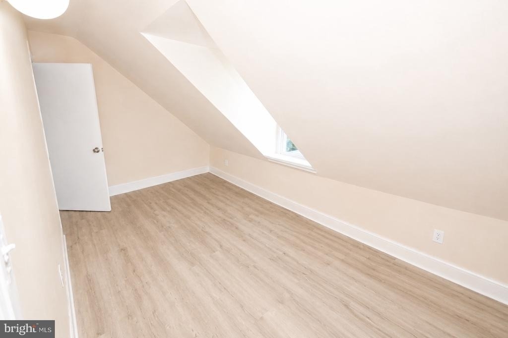 111 Barclay Street - Photo 13