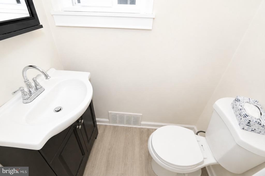 111 Barclay Street - Photo 6
