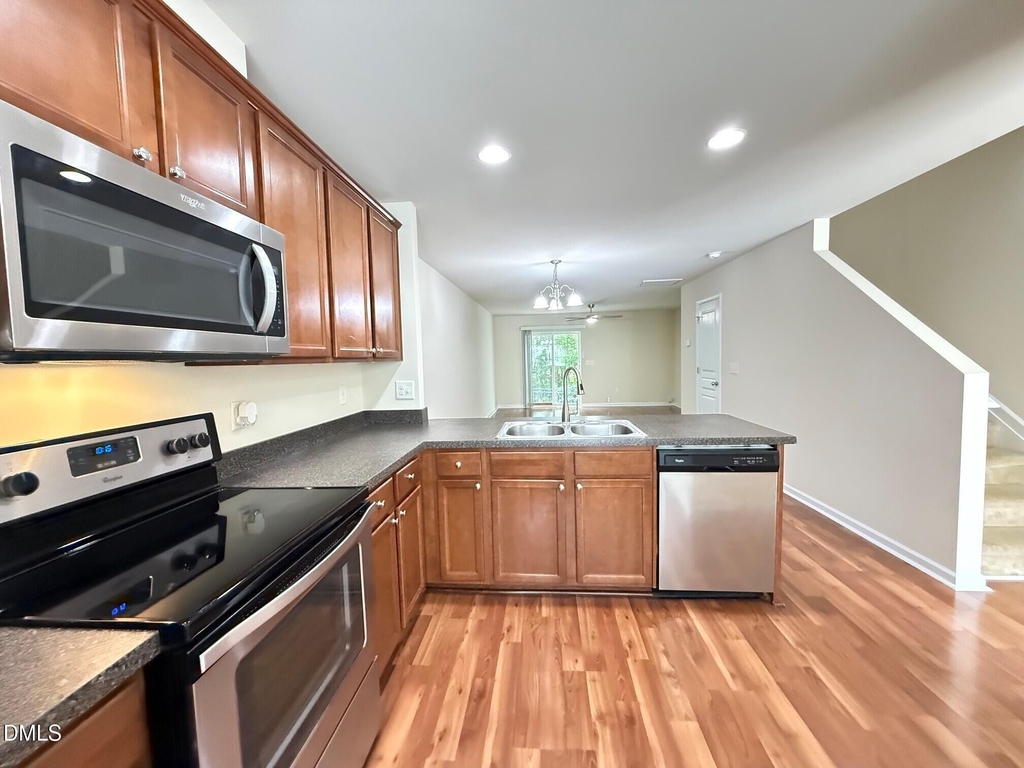 8527 Quarton Drive - Photo 4
