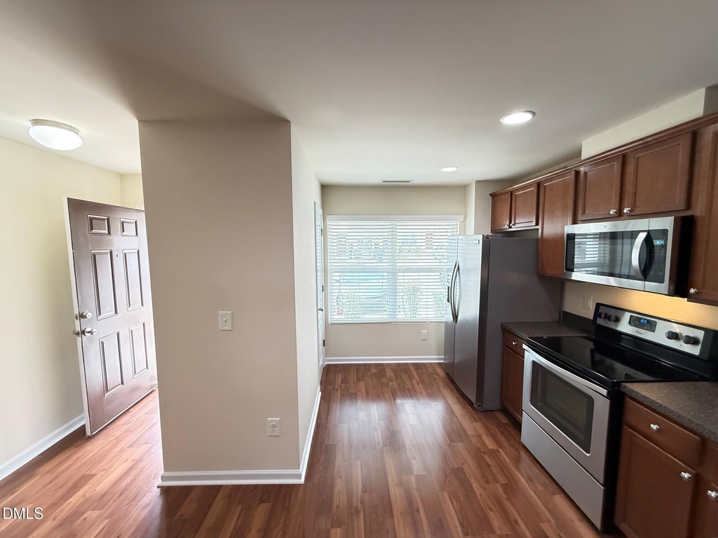8527 Quarton Drive - Photo 3