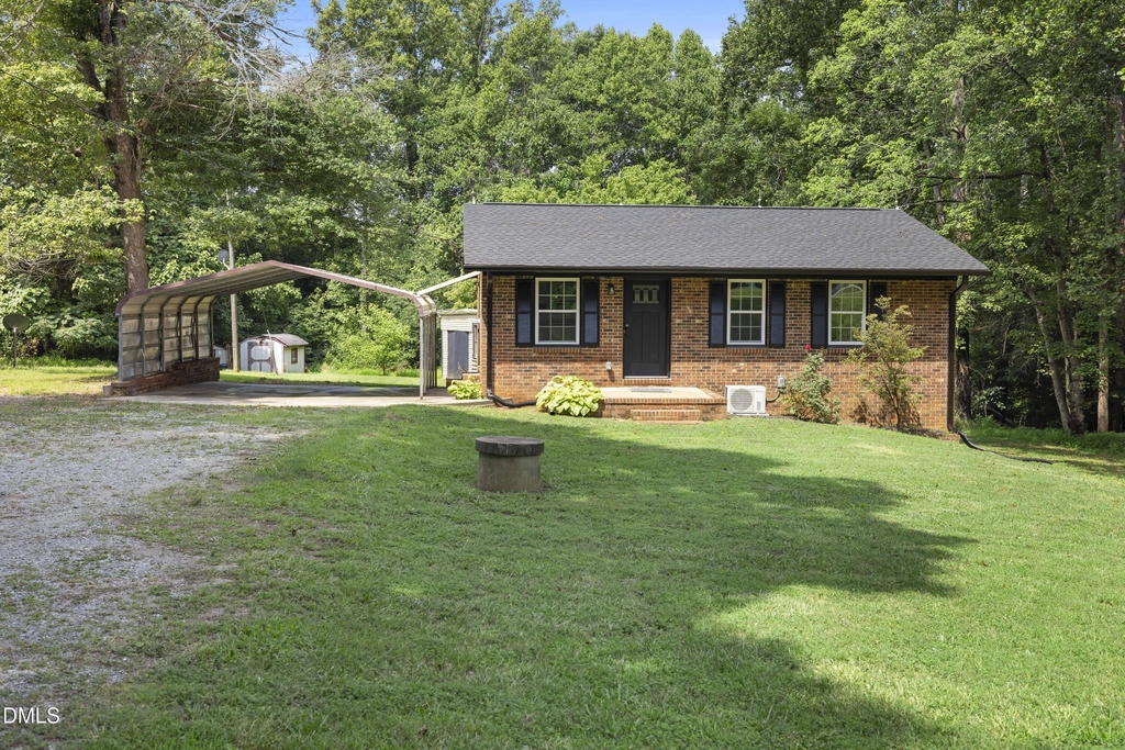 437 Woodsdale Road - Photo 5