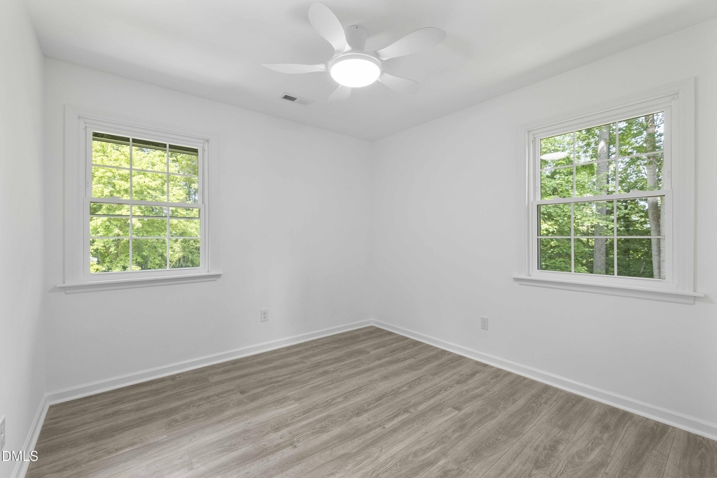 437 Woodsdale Road - Photo 21