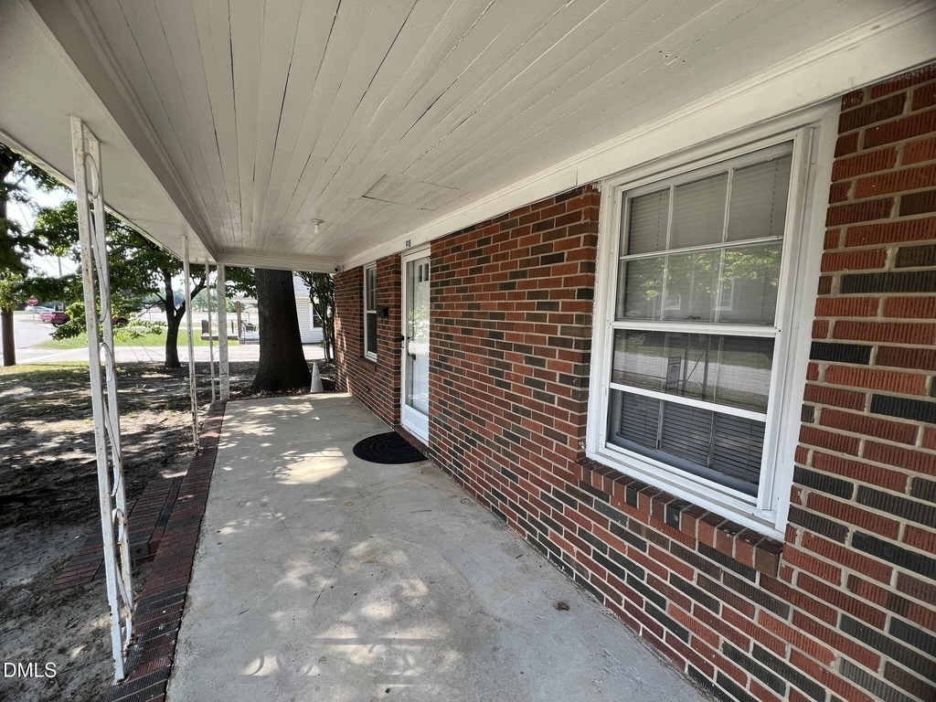 918 Durham Street - Photo 1