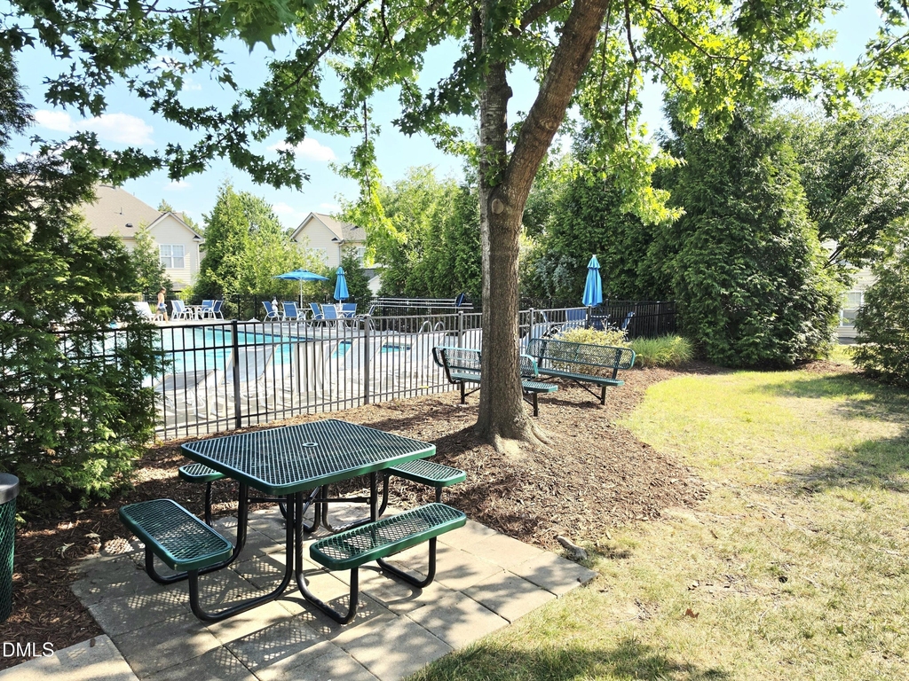 9716 Layla Avenue - Photo 14