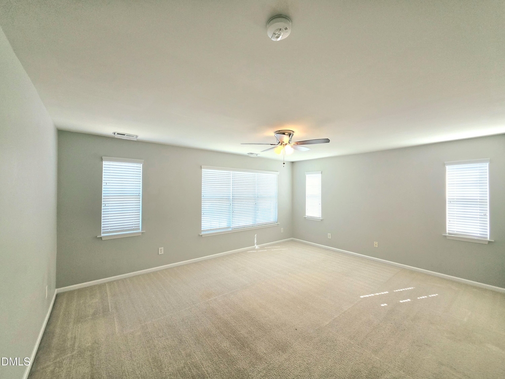 9716 Layla Avenue - Photo 8