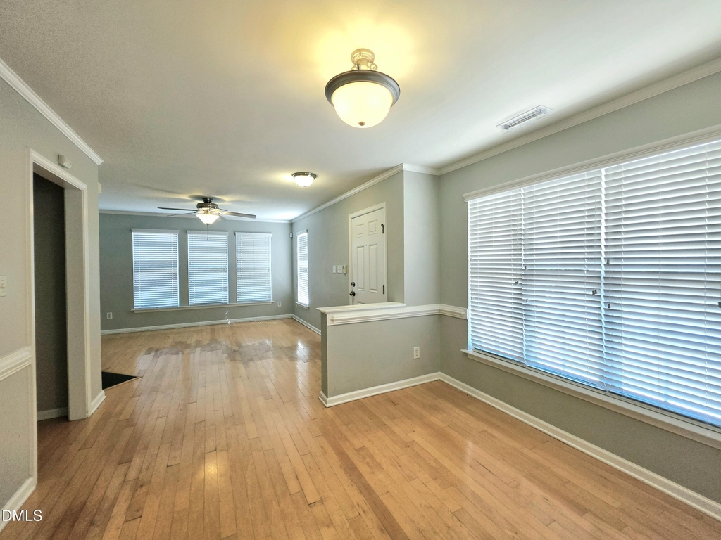 9716 Layla Avenue - Photo 3