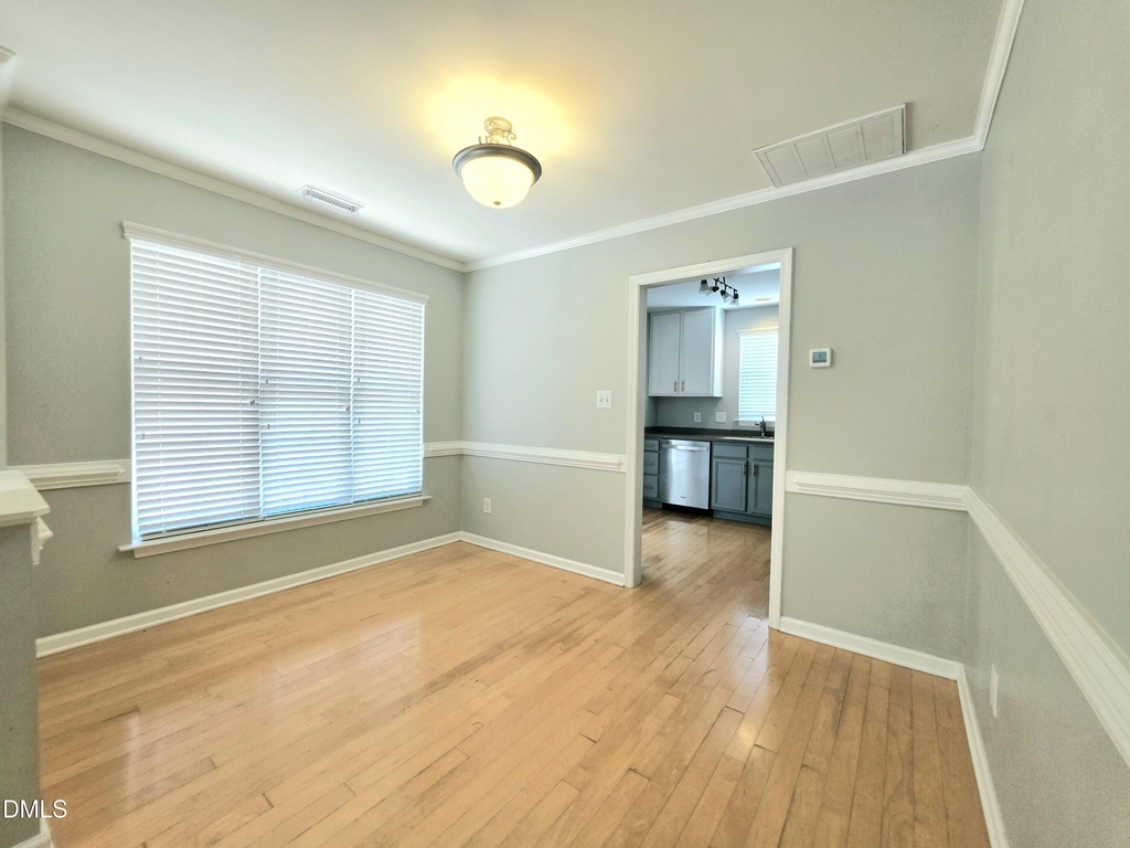 9716 Layla Avenue - Photo 2