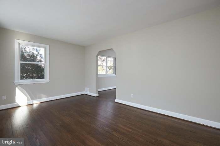 221 Dale Drive - Photo 2