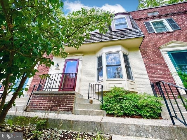 4823 Willett Parkway - Photo 0