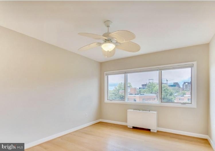 4720 Chevy Chase Drive - Photo 11