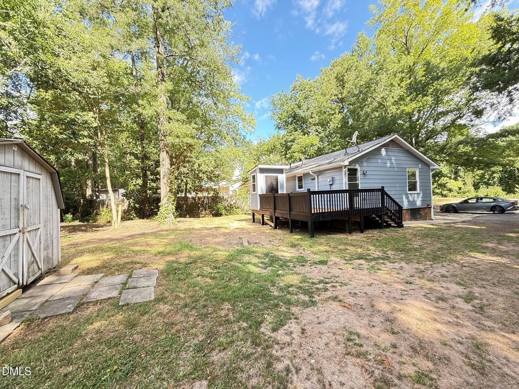 801 Carter Avenue - Photo 23