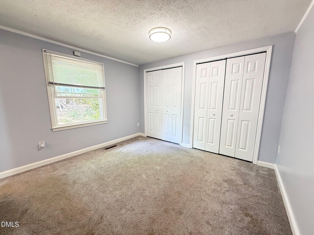 801 Carter Avenue - Photo 6