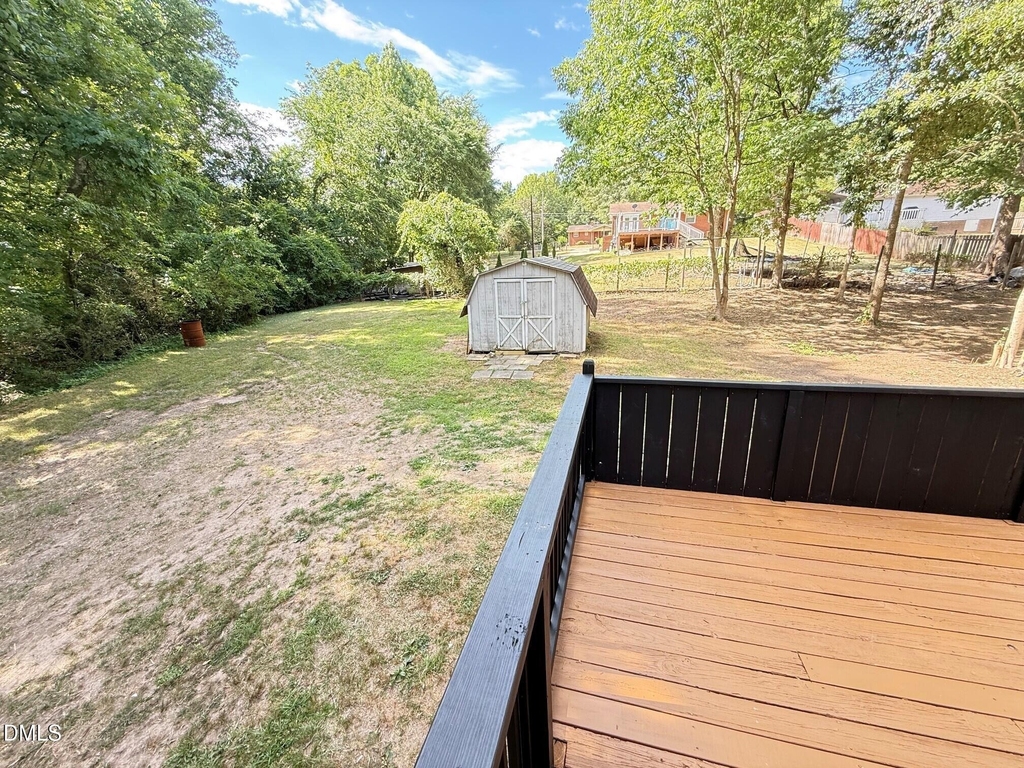 801 Carter Avenue - Photo 21