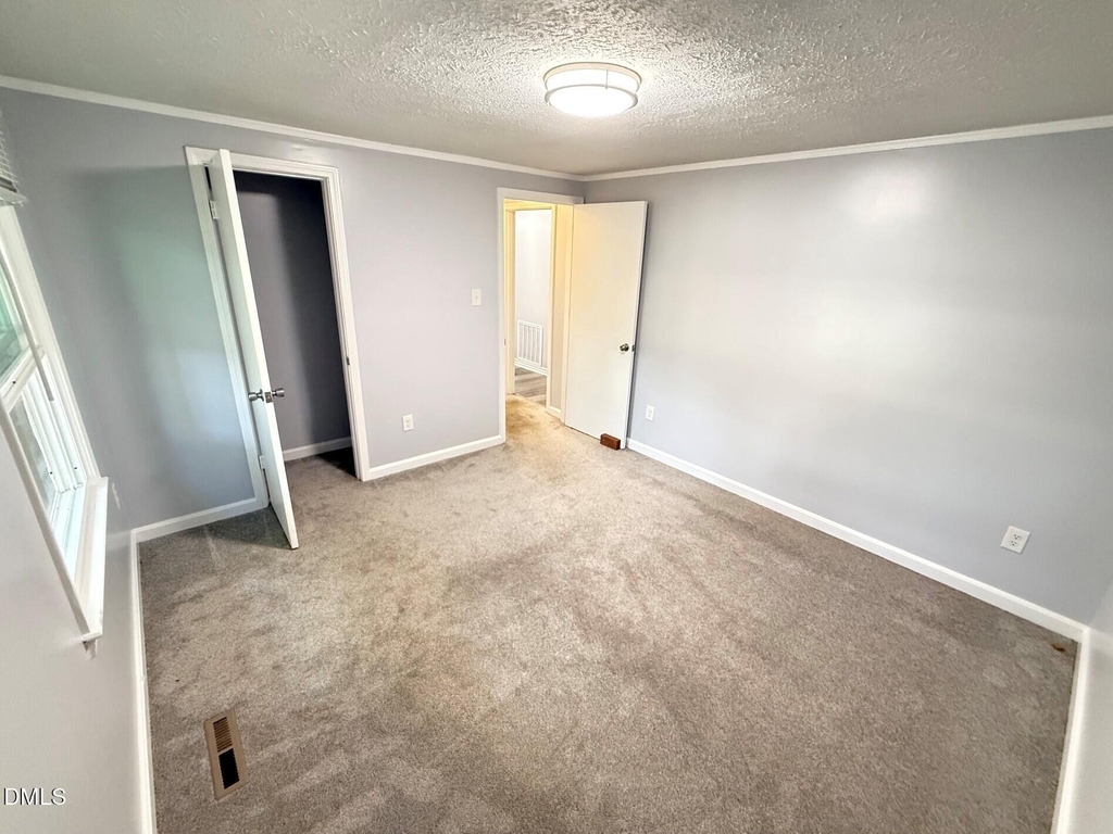 801 Carter Avenue - Photo 13
