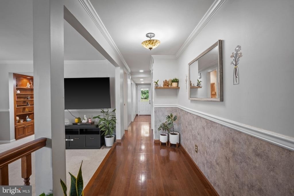 9405 Chatteroy Place - Photo 3