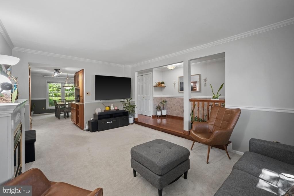 9405 Chatteroy Place - Photo 4