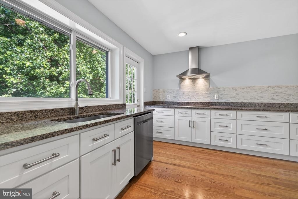 23017 Timber Creek Lane - Photo 32