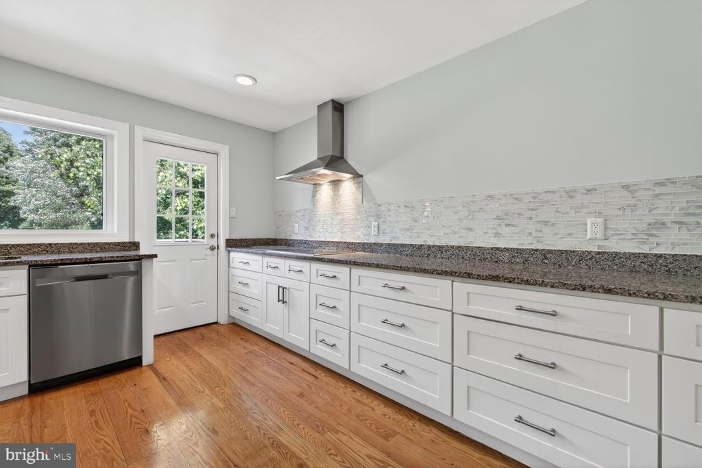 23017 Timber Creek Lane - Photo 33