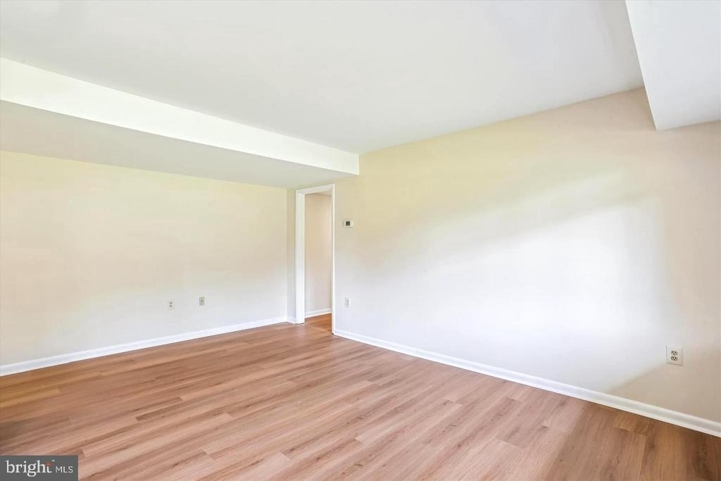 10601 Weymouth Street - Photo 11