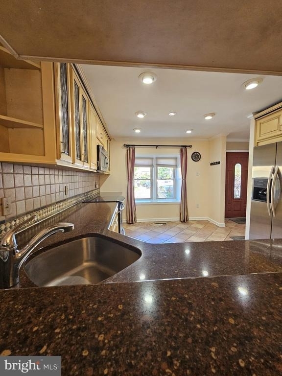 10218 Arizona Circle - Photo 3