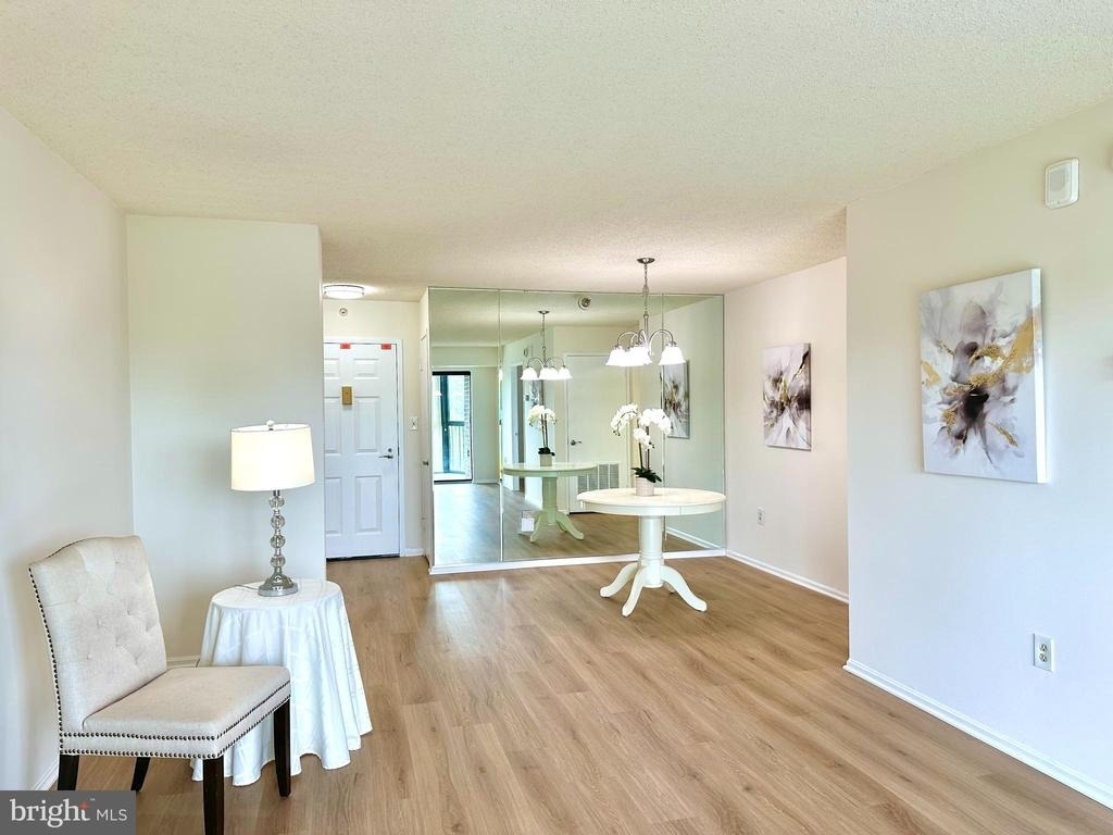 15101 Interlachen Drive Drive - Photo 9