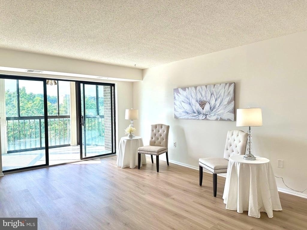 15101 Interlachen Drive Drive - Photo 10