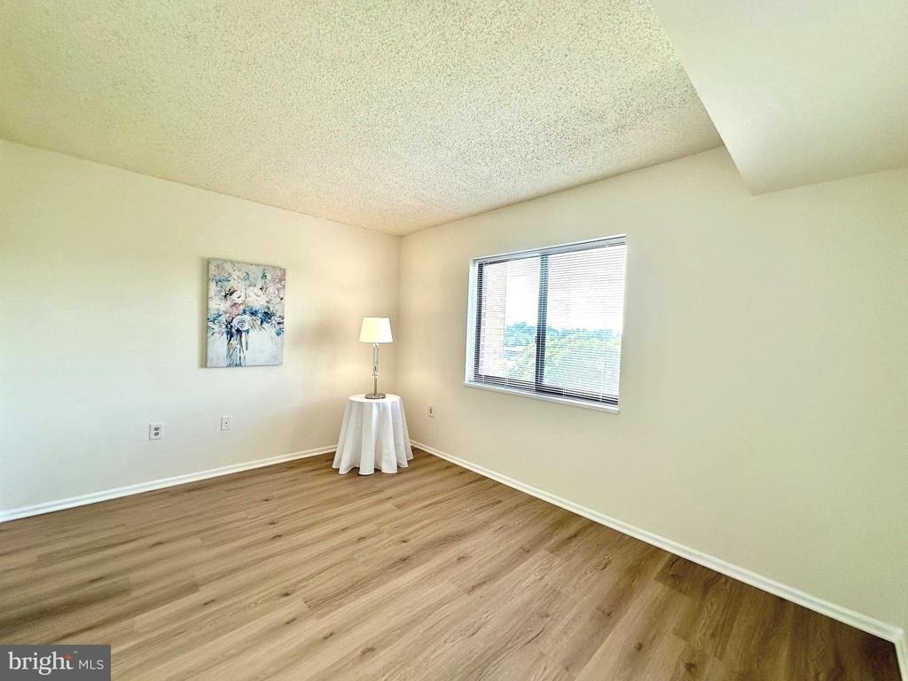 15101 Interlachen Drive Drive - Photo 16