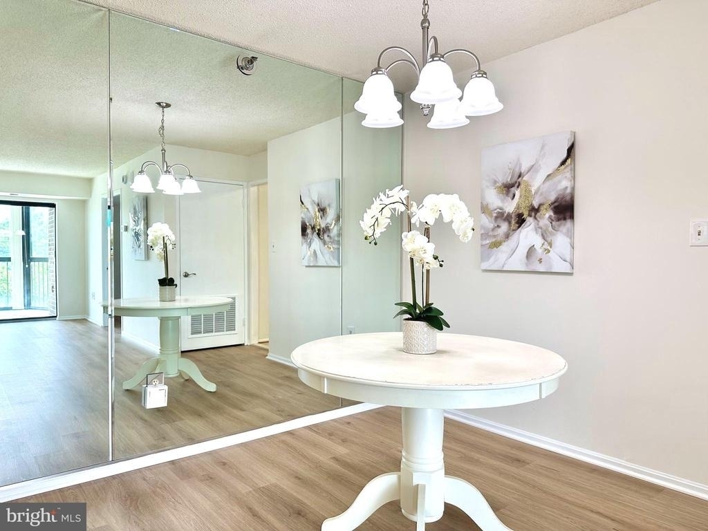 15101 Interlachen Drive Drive - Photo 4