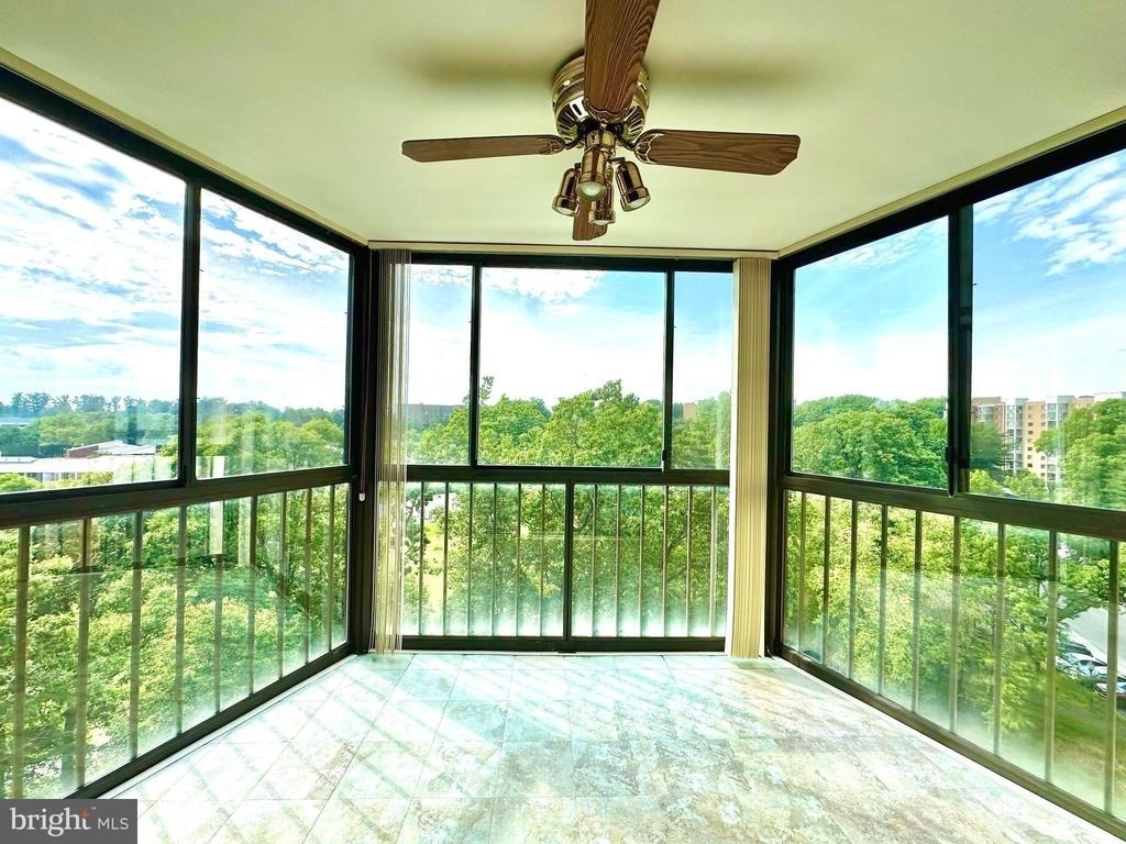 15101 Interlachen Drive Drive - Photo 11