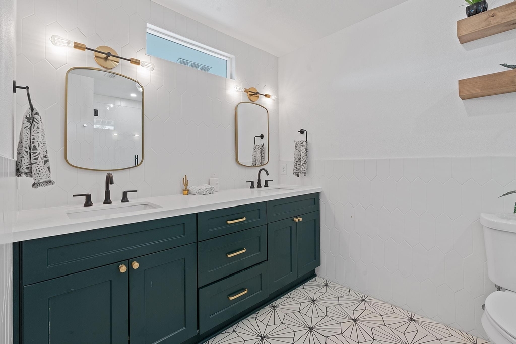 4916 Transit Cir - Photo 11