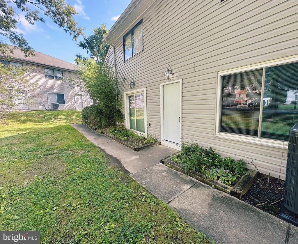 807 Windstream Way - Photo 0