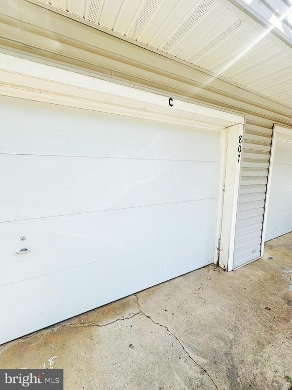 807 Windstream Way - Photo 2