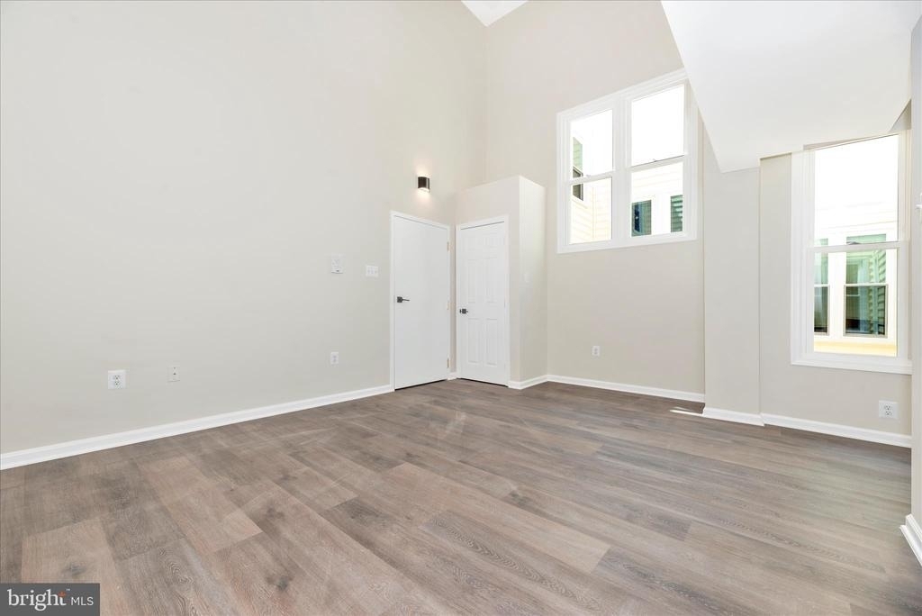 205 Market-thru 207 Street - Photo 4