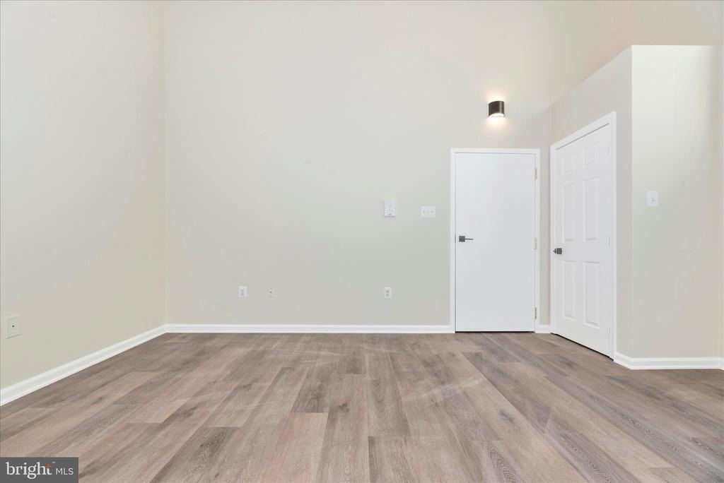 205 Market-thru 207 Street - Photo 5