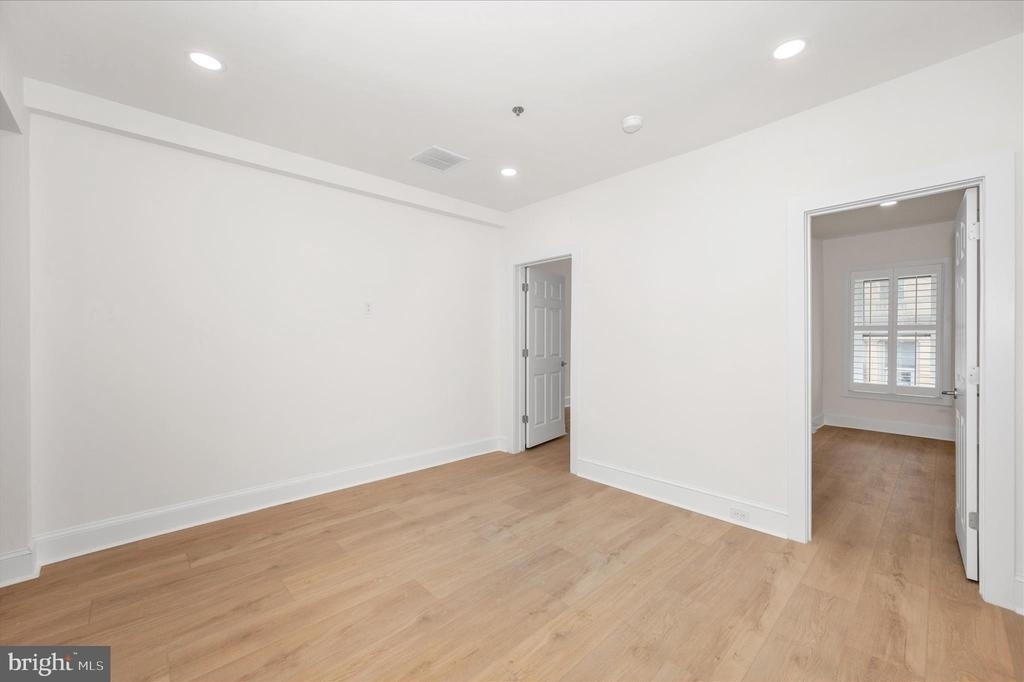 113 Market-thru 115 Street - Photo 3
