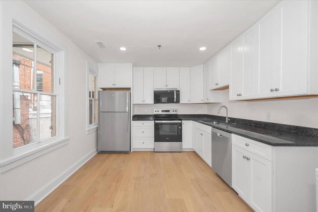 113 Market-thru 115 Street - Photo 5