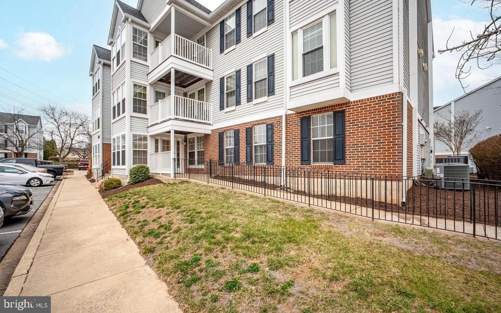 607 Himes Avenue - Photo 4
