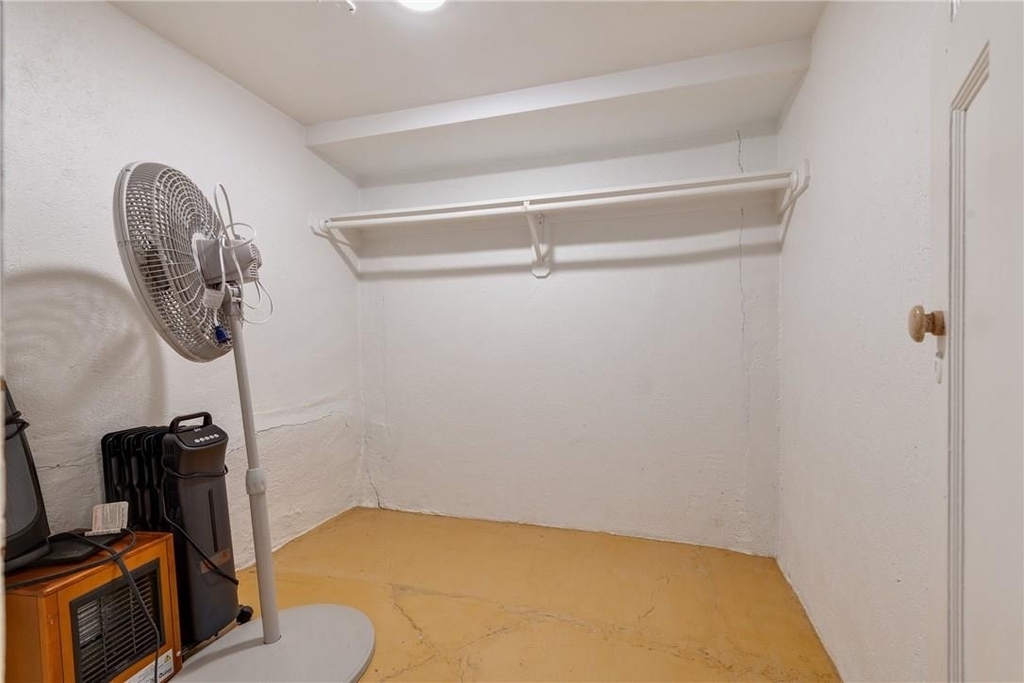 1501 W 9th St - Photo 14