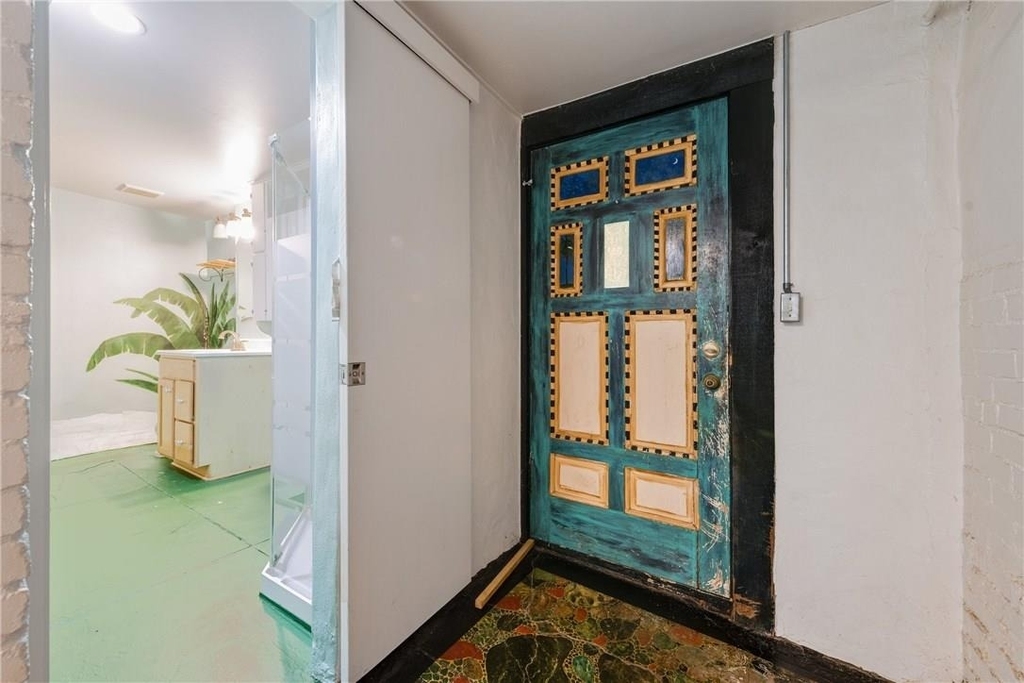 1501 W 9th St - Photo 12