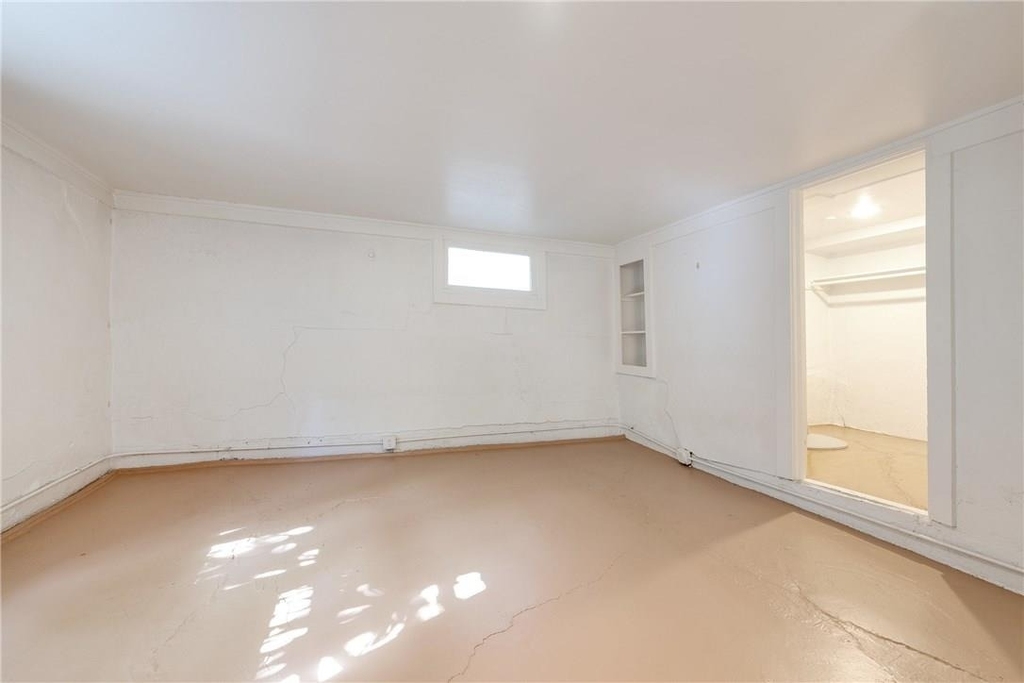 1501 W 9th St - Photo 3