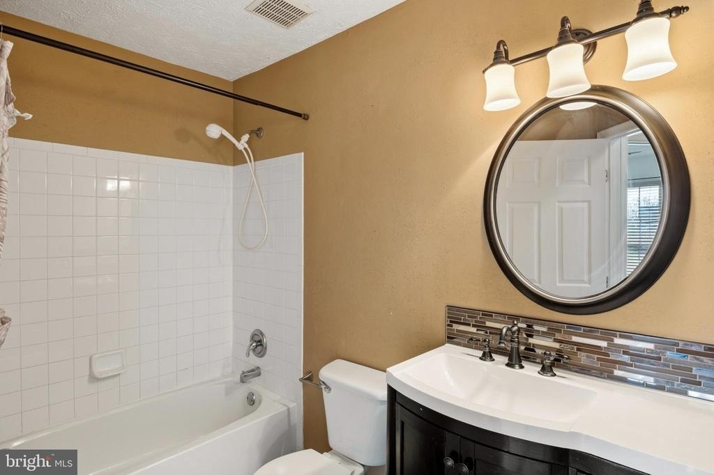 9805 Redwing Drive - Photo 28